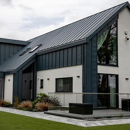 Dafarn Newydd Studio Llangefni Luaran gambar
